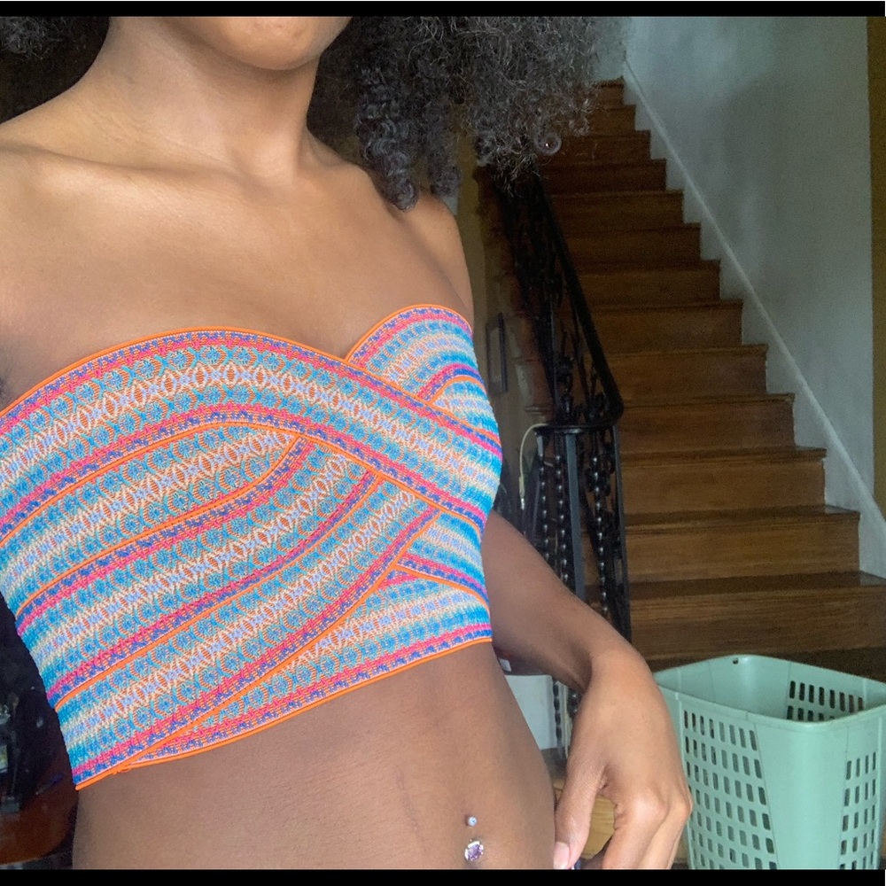 Multi color bandeau top